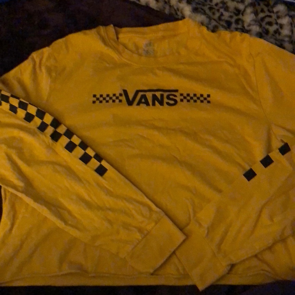 2 Vans crop top